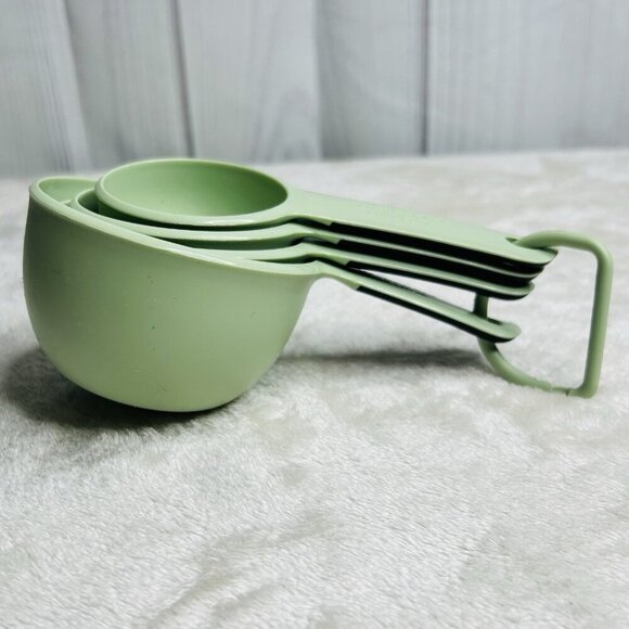 KitchenAid Measuring Cups Set Of 4 Seafoam Green 1/4, 1/3, 1/2, + 1 cup on Ring - Picture 8 of 9